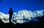 Vertiginosa Pared Sur del Annapurna (8,091 m.s.n.m.); una de las escaladas más peligrosas del Himalaya  © Ernesto Málaga